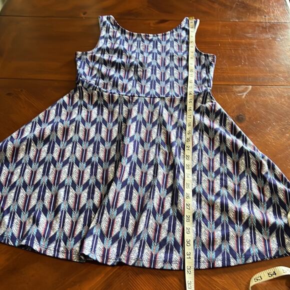 Divided H&M Colorful Print Knit Fit and Flare Dress - Picture 9 of 9